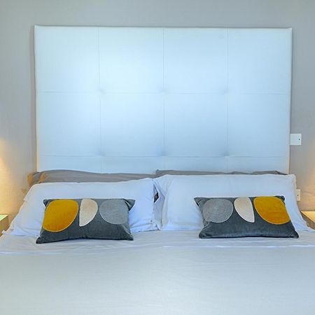 Hotel Deanna Белариа-Игеа Марина Екстериор снимка
